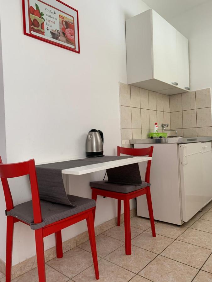 Apartments Villa Antony Drvenik  Luaran gambar