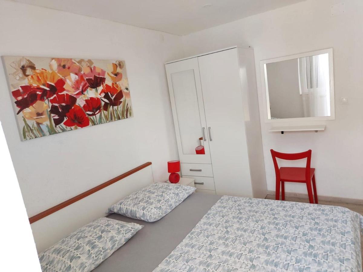 Apartments Villa Antony Drvenik  Luaran gambar