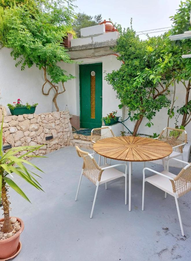 Apartments Villa Antony Drvenik  Luaran gambar