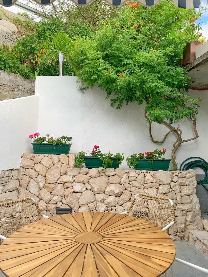 Apartments Villa Antony Drvenik  Luaran gambar