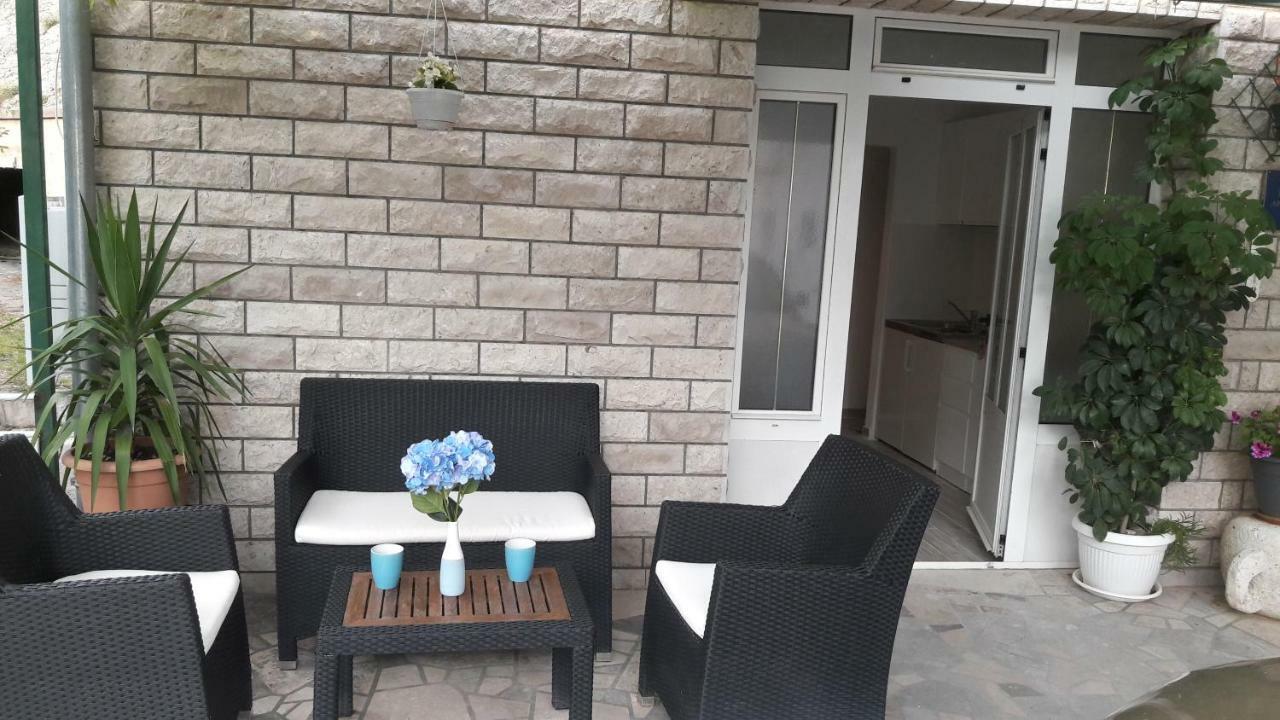 Apartments Villa Antony Drvenik  Luaran gambar