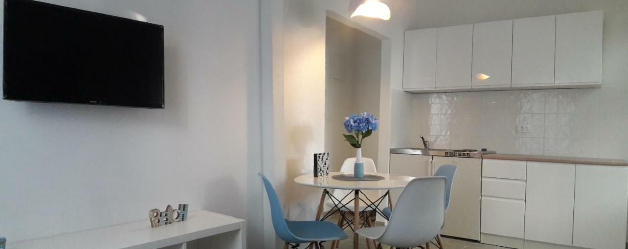 Apartments Villa Antony Drvenik  Luaran gambar
