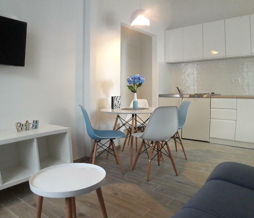 Apartments Villa Antony Drvenik  Luaran gambar